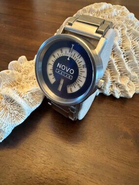 RARE Limited Production - Novo "The Street" Men's Watch - Worn Once